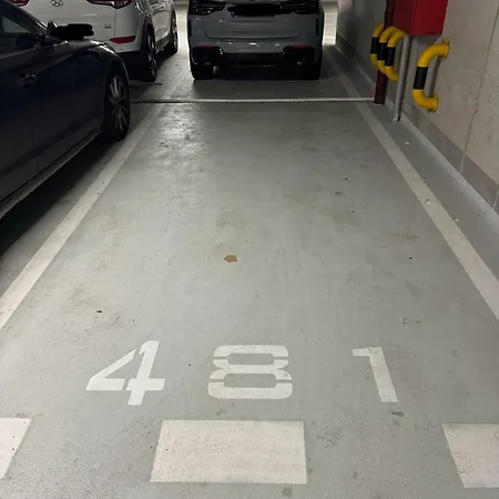 Klingerka Apartment, 25th Floor With Free Parking And View Of Castle And Danube Appartamento Bratislava