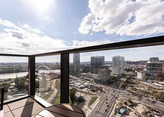 Appartement Klingerka Apartment, 25th Floor With Free Parking And View Of Castle And Danube