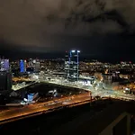 Daire Klingerka Apartment, 25th Floor With Free Parking And View Of Castle And Danube Bratislava