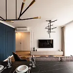 Daire Klingerka Apartment, 25th Floor With Free Parking And View Of Castle And Danube Bratislava