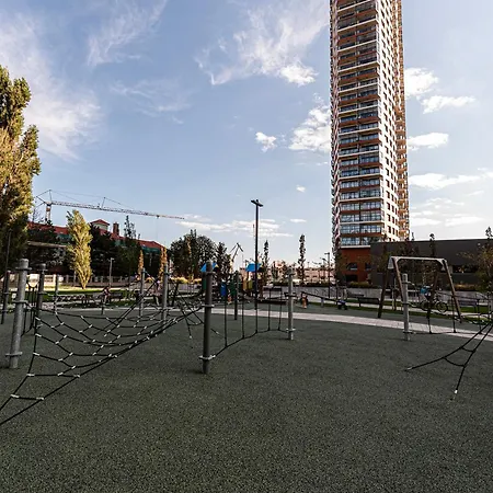 Klingerka Apartment, 25th Floor With Free Parking And View Of Castle And Danube Appartamento *