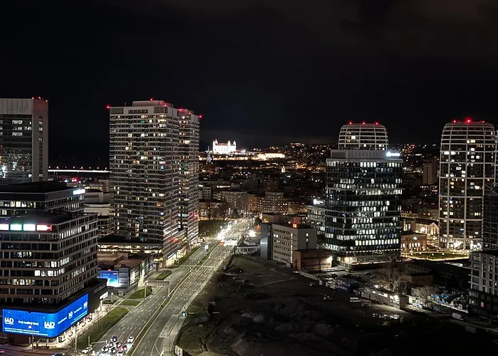 Appartement Klingerka Apartment, 25th Floor With Free Parking And View Of Castle And Danube Bratislava