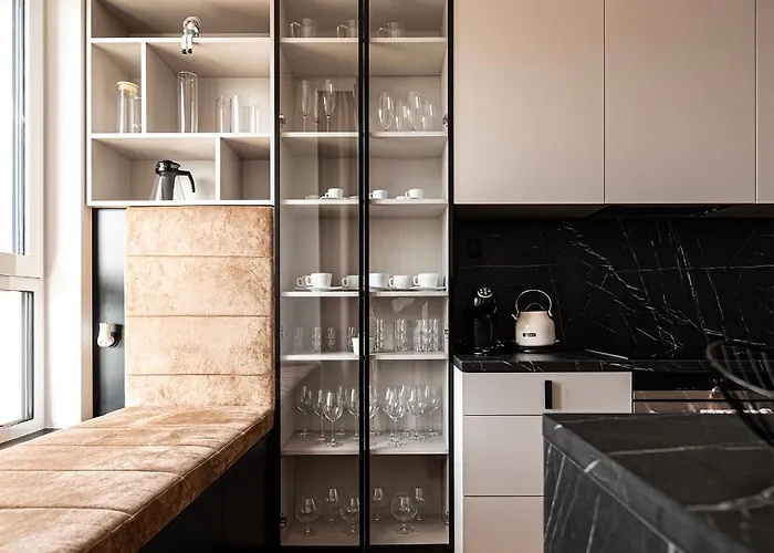 Klingerka Apartment, 25th Floor With Free Parking And View Of Castle And Danube Appartamento *