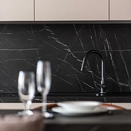 Klingerka Apartment, 25th Floor With Free Parking And View Of Castle And Danube 布拉迪斯拉发