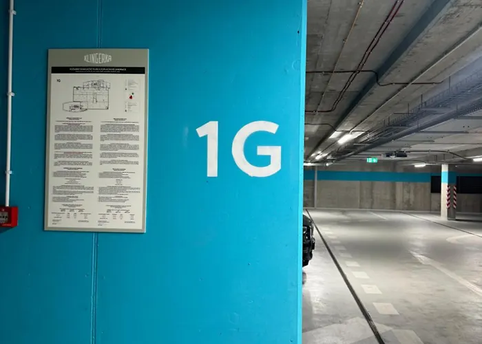 Klingerka Apartment, 25th Floor With Free Parking And View Of Castle And Danube Братислава