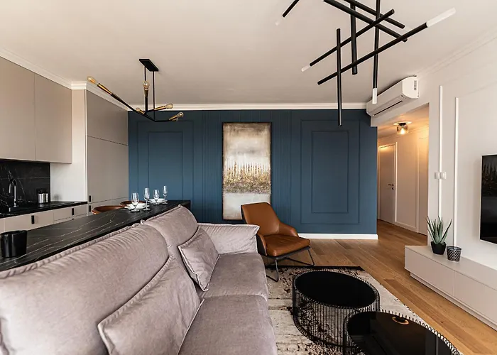 Klingerka Apartment, 25th Floor With Free Parking And View Of Castle And Danube * Братислава